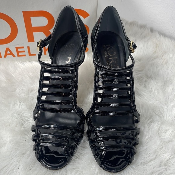 ♥️MICHAEL KORS HEEL’S♥️ - Picture 3 of 16